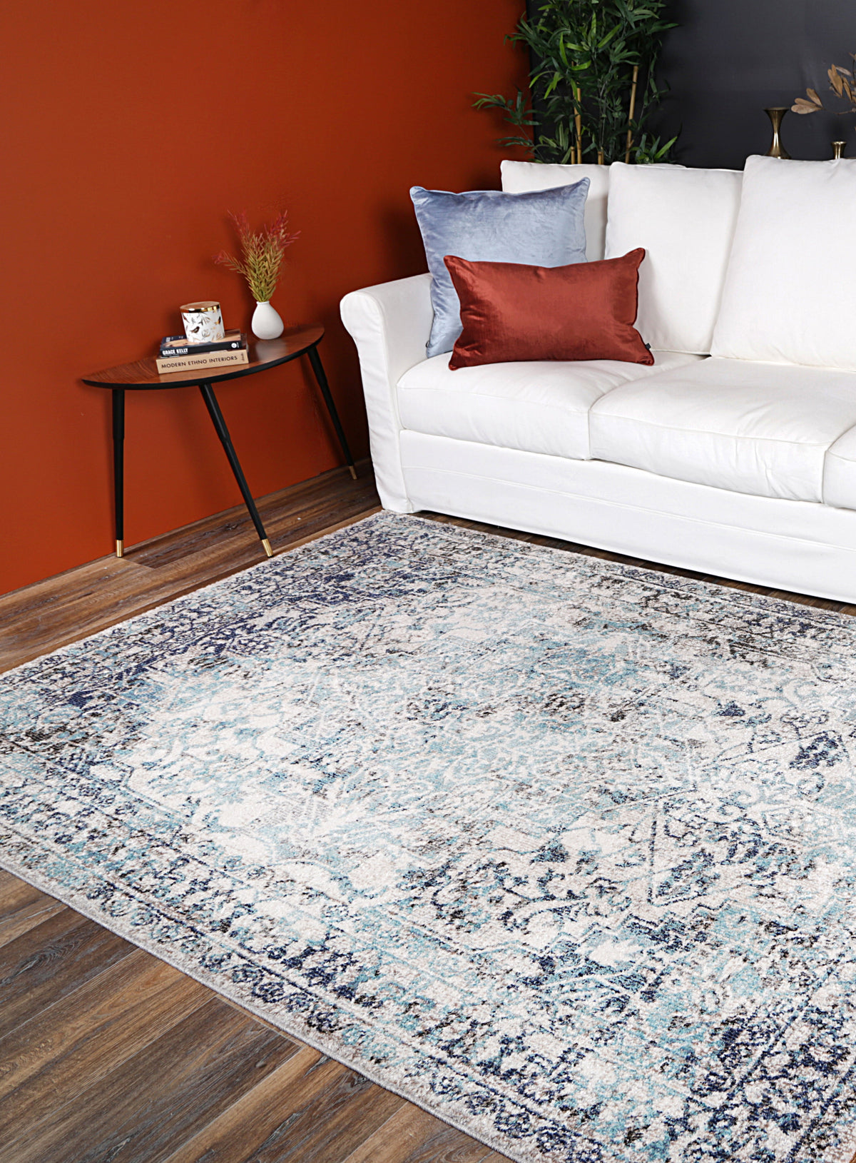 Salsa Adrianita Ivory &amp; Blue Transitional Rug